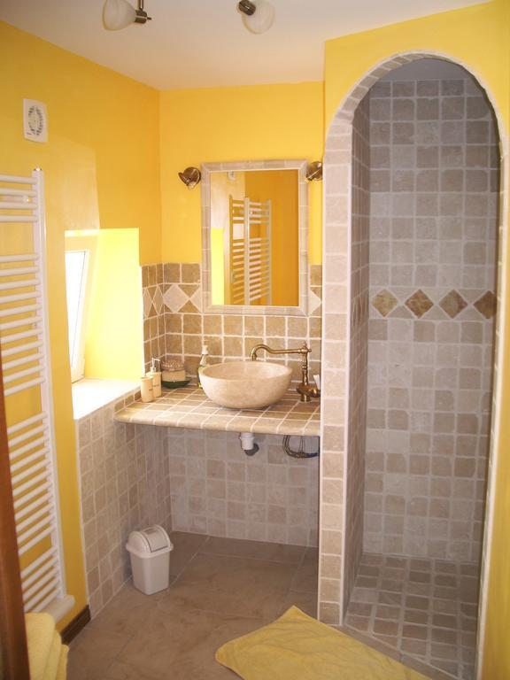 Bed and Breakfast Le Mas Fa Sua Malataverne Екстер'єр фото